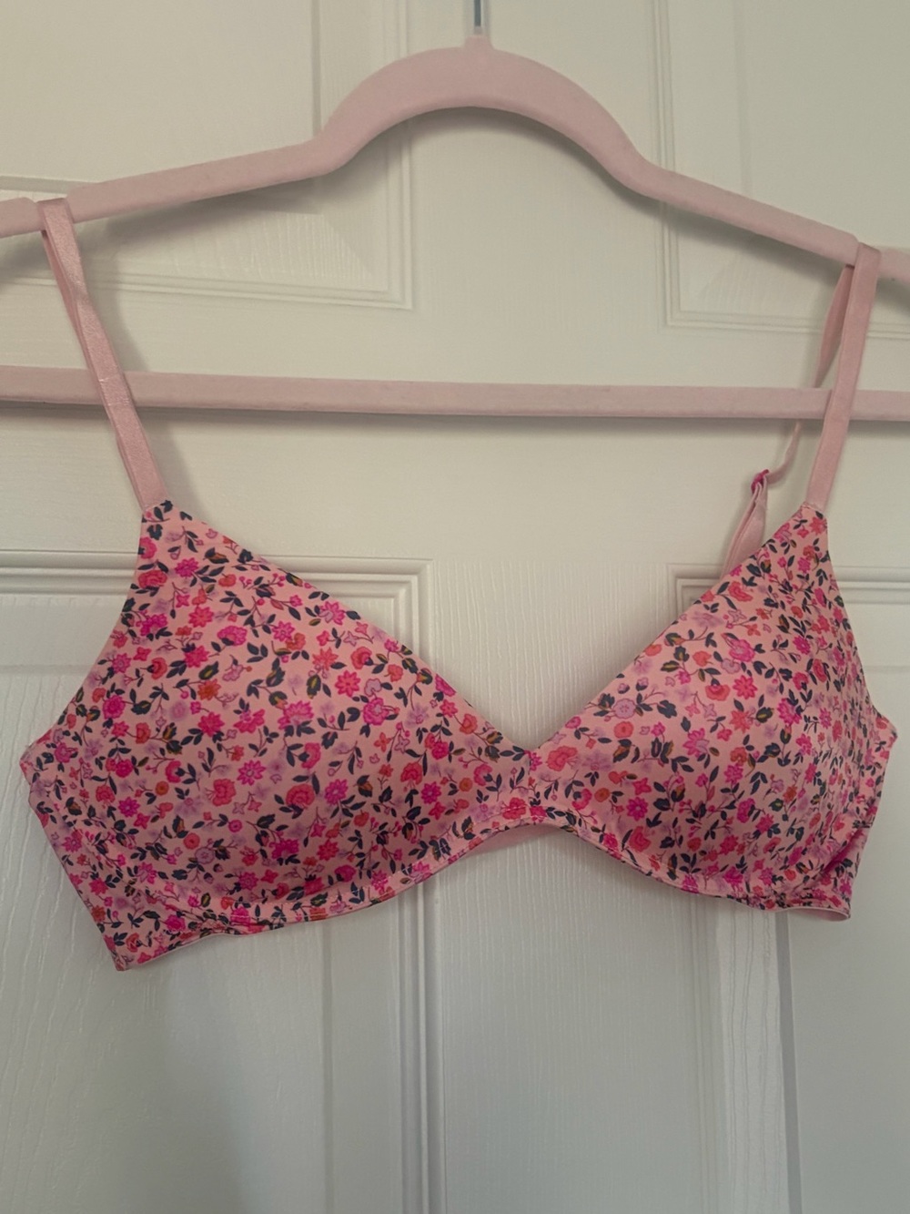 Victoria’s Secret Floral Wireless Push-Up Bra